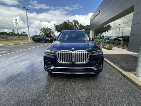 Used 2021 BMW X7 xDrive40i w/ Premium Package image 2