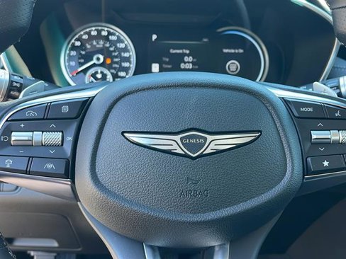 Used 2025 Genesis G70 2.5T image 23