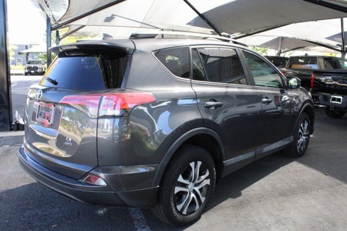 Used 2017 Toyota RAV4 LE image 17