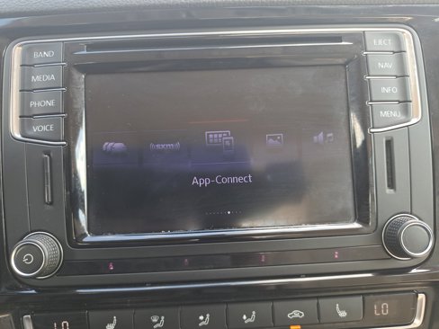 Used 2017 Volkswagen Jetta SEL image 22