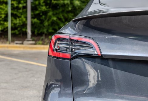 Used 2022 Tesla Model Y Performance image 24