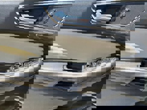 Used 2024 Ford Edge SEL image 21