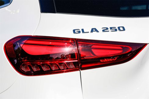 Used 2025 Mercedes-Benz GLA 250 image 8