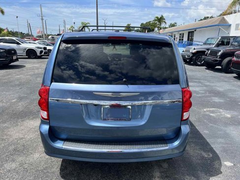 Used 2012 Chrysler Town & Country Touring w/ Entertainment Group #1 image 7