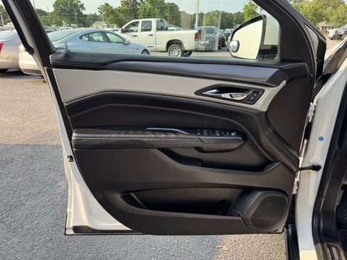 Used 2016 Cadillac SRX FWD image 17