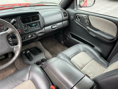 Used 2000 Dodge Durango 4WD image 33