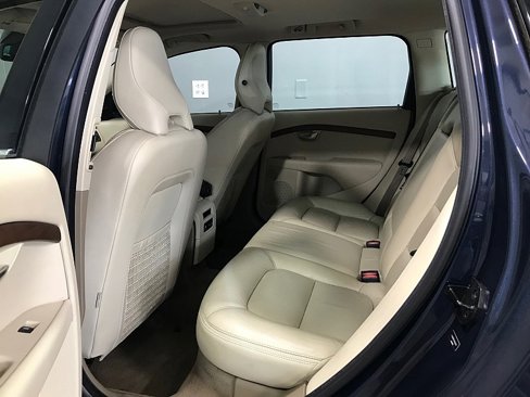 Used 2010 Volvo XC70 3.2 image 19