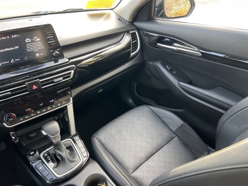 Certified 2021 Kia Seltos EX image 21