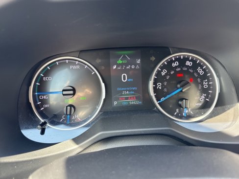 Used 2021 Toyota RAV4 XLE w/ Convenience Package image 15