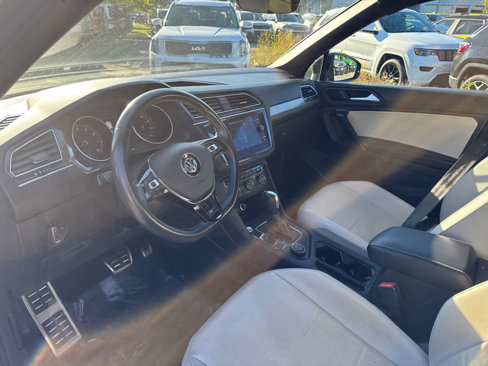Used 2021 Volkswagen Tiguan SE R-Line w/ 3rd Row Seat Package image 12