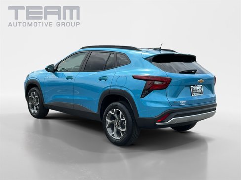 New 2025 Chevrolet Trax LT w/ Driver Confidence Package image 5