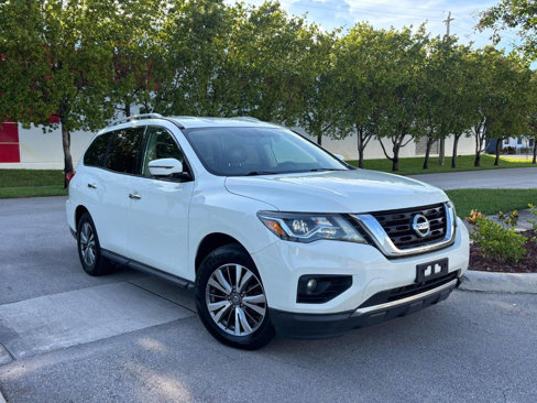 Used 2019 Nissan Pathfinder SL image 3