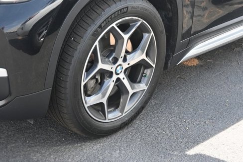Used 2018 BMW X1 xDrive28i image 4