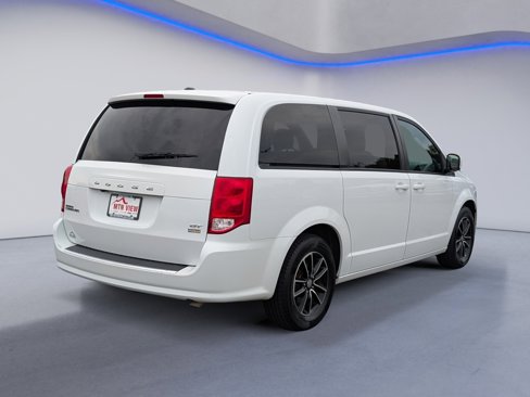 Certified 2019 Dodge Grand Caravan GT image 9
