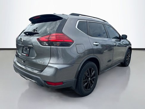 Used 2017 Nissan Rogue SV w/ Midnight Edition image 8