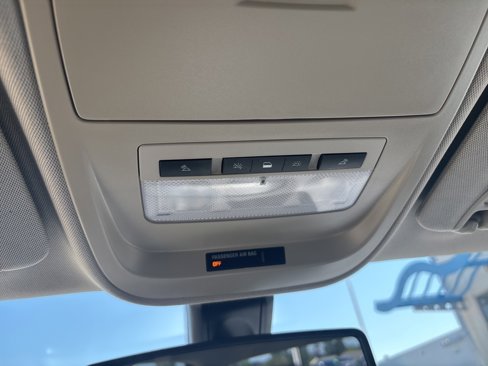 Used 2016 Chevrolet Colorado LT image 24