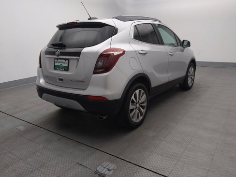Used 2018 Buick Encore Preferred image 6