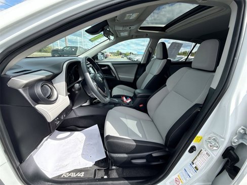 Used 2018 Toyota RAV4 XLE image 17
