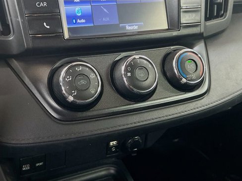 Used 2017 Toyota RAV4 LE image 15