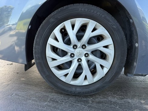Used 2018 Toyota Corolla L image 8