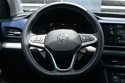 Used 2024 Volkswagen Taos SE w/ Panoramic Sunroof Package image 19