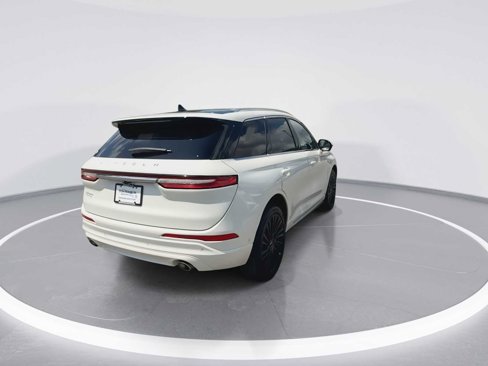 Used 2021 Lincoln Corsair Reserve w/ Equipment Group 201A image 8