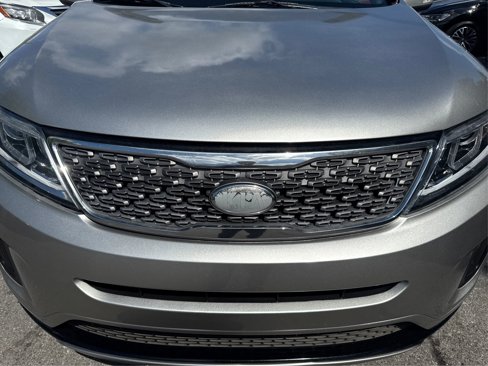 Used 2014 Kia Sorento LX image 9