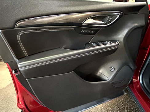 Used 2021 Buick Envision Essence image 14