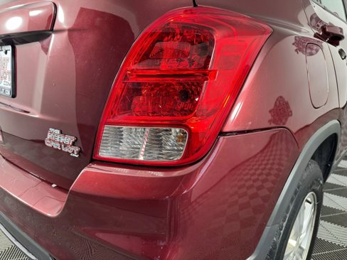 Used 2017 Chevrolet Trax LS image 28