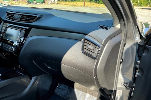 Used 2019 Nissan Rogue Sport S w/ Appearance Package image 26