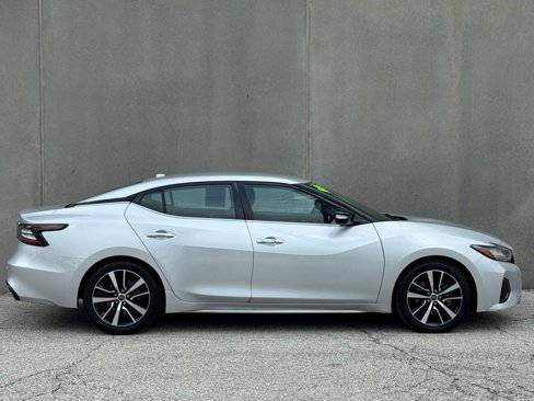 Used 2023 Nissan Maxima SV w/ Floor Mat Group image 2