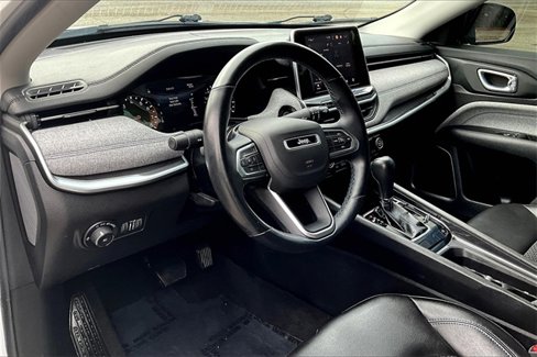 Used 2022 Jeep Compass Latitude w/ Convenience Group image 17