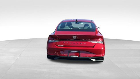 Used 2023 Hyundai Elantra SEL w/ Convenience Package image 6