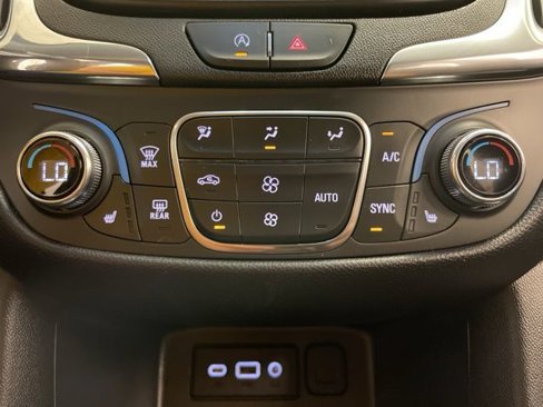 Used 2022 Chevrolet Equinox LT image 22