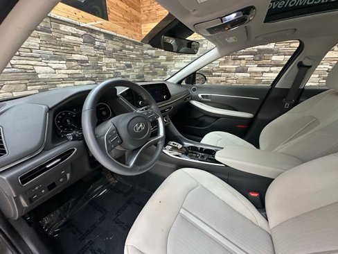Used 2022 Hyundai Sonata SEL w/ Convenience Package image 10