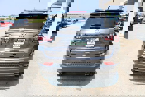 Used 2022 Jeep Compass Limited image 8