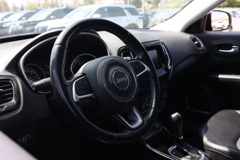 Used 2019 Jeep Compass Altitude image 14