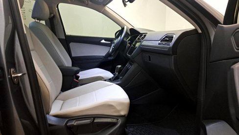 Used 2019 Volkswagen Tiguan SEL image 22