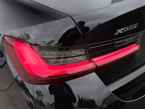 Used 2023 BMW 330e xDrive image 38