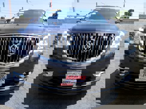 Used 2016 Buick Enclave Leather w/ Trailering Package image 12