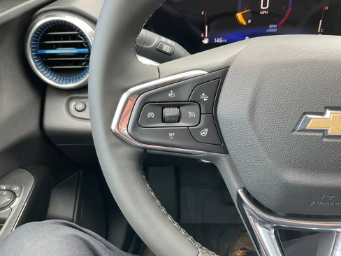 New 2025 Chevrolet Trax LT w/ Driver Confidence Package image 5