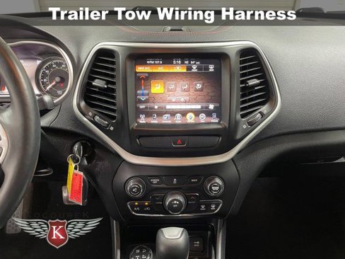Used 2014 Jeep Cherokee Trailhawk w/ Leather Interior Group image 16