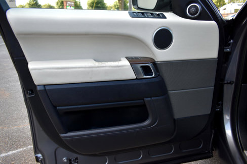 Used 2015 Land Rover Range Rover Sport HSE image 32
