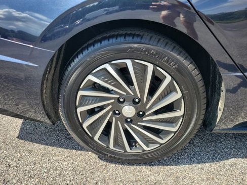 Used 2021 Hyundai Sonata Limited image 28