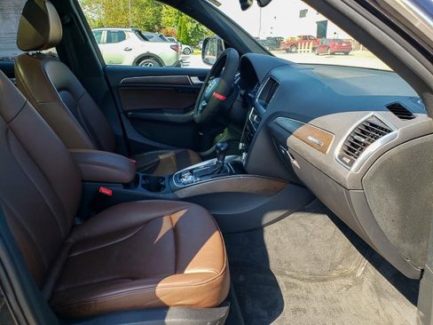 Used 2017 Audi Q5 2.0T Premium Plus w/ Technology Package image 31
