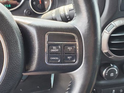 Used 2013 Jeep Wrangler Unlimited Sport image 10