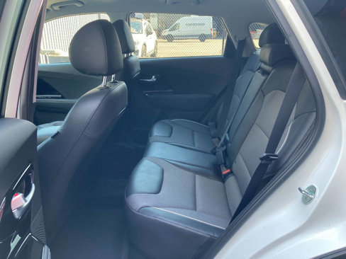 Used 2022 Kia Niro EX w/ Cold Weather Package image 12