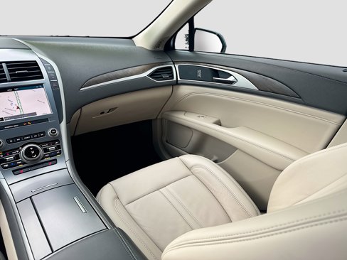 Used 2019 Lincoln MKZ Reserve image 24
