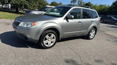 Used 2009 Subaru Forester 2.5X Limited image 1