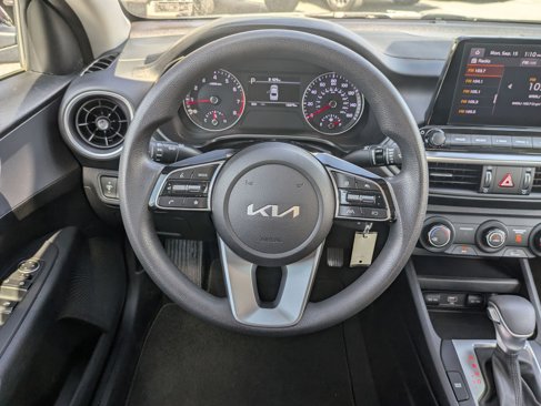 Certified 2023 Kia Forte LXS image 18